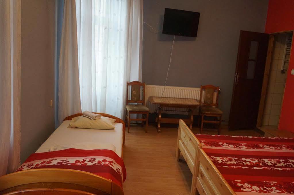 Hostel Green *